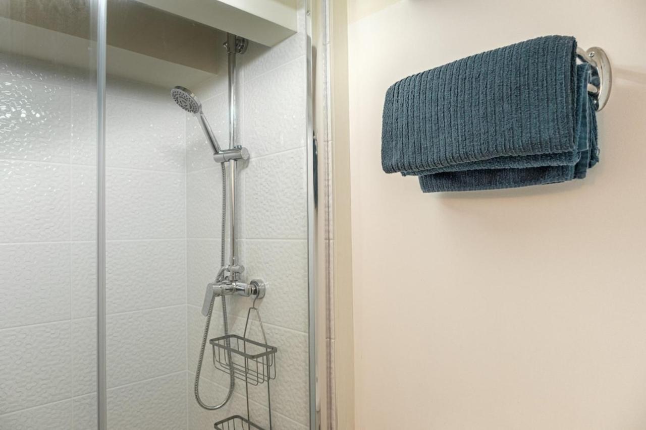 Ferienwohnung Le Petit Verlet Cosy 2 Pers Metro Place Guichard Lyon Exterior foto